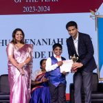 Dr. Sekar Viswanathan distributed the awards to kids