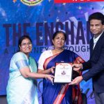 Dr. Sekar Viswanathan distributed the awards to gateway international school teachers