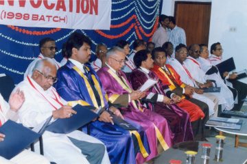 The 11th annual convocation of Vellore Engineering College was held in 1999.