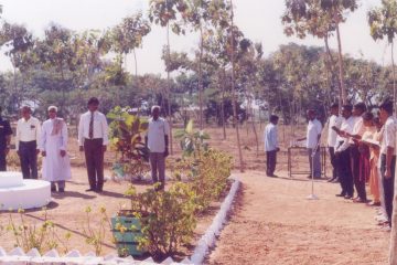 Vellore Engineering College celebrated Republic Day in 1996, saluting the nation and its proud heritage.