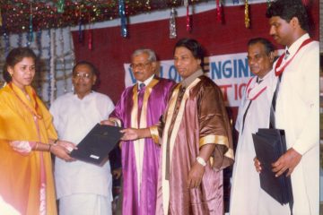 Vellore Engineering College's 1995 convocation ceremony was graced by Justice S.Jegadeesan and Kumar Rajarathinam, judges of the Madras High Court and Karnataka High Court, respectively