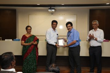 Dr. Sekar Viswanathan giving Time Edu Ex Jury Awards were given to the juries.