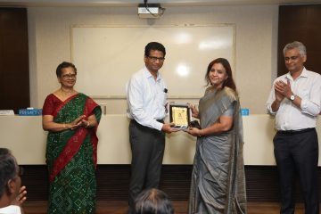 Dr. Sekar Viswanathan giving Time Edu Ex Jury Awards were given to the juries.