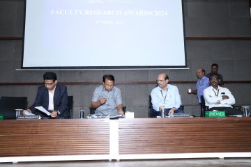 Dr.Sekar Viswanathan and Dr. G. Viswanathan  founder & chancellor of vit graced the faculty research award event.