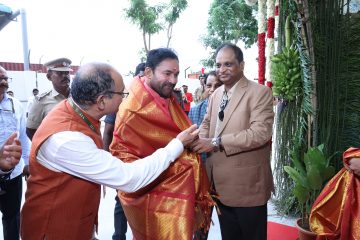 Welcoming Shri G. Kishan Reddy to the 1st day of convocation 2024