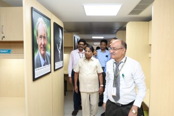 Dr. G. Viswanathan sir visiting each sections of research scholars' hall