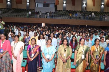 Technovit Participants, staffs, faculties, and student coordinators are standing for tamil thai vazhthu