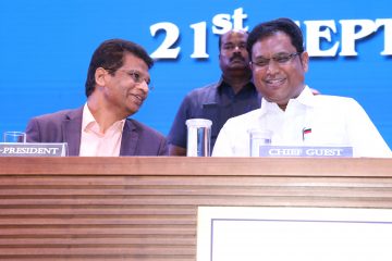 Dr. Sekar Viswanathan sir with the Chief Guest, Honorable Dr. T. R. B. Rajaa on the dias.